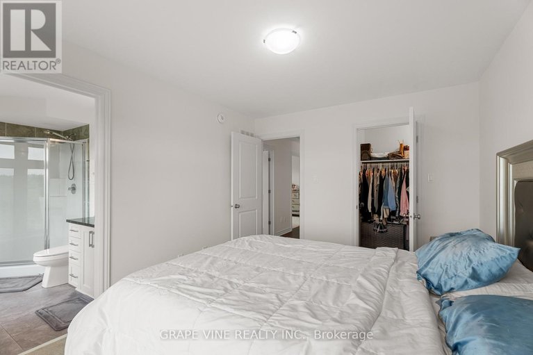 28472373/60-verglas-lane/mer-bleuebradley-estatesanderson-park/ottawa/ontario/K1W0R2_33