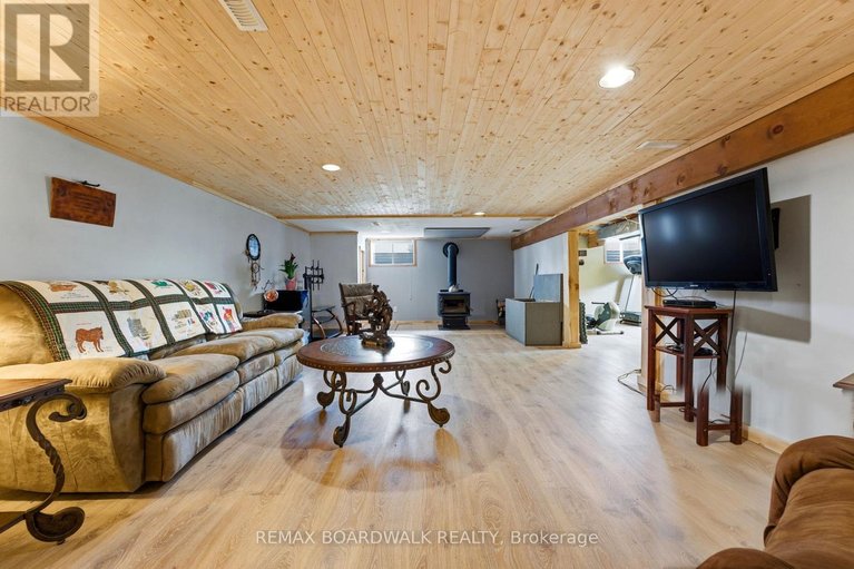 29674449/1671-oneill-road/north-grenville-twp-kemptville-south/north-grenville/ontario/K0G1S0_29