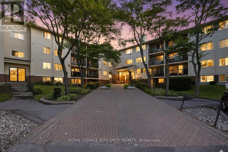 28812439/201-6470-bilberry-drive/orleans-wood/ottawa/ontario/K1C4P1_1