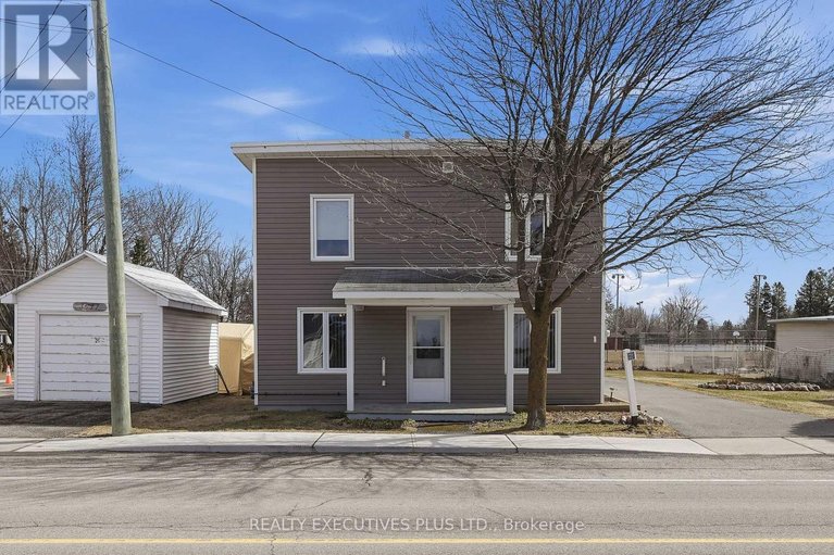 29596736/3721-champlain-street/clarencerockland-twp/clarence-rockland/ontario/K0A1E0_2