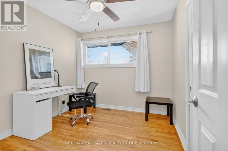 29441384/2160-lambeth-walk/parkway-park/ottawa/ontario/K2C1G1_22