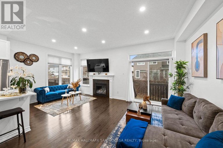 29585779/185-flat-sedge-crescent/blossom-parkkemp-parkfindlay-creek/ottawa/ontario/K1T0G9_19