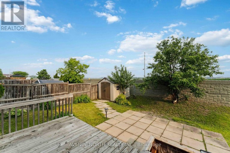 28444872/272-trail-side-circle/springridgeeast-village/ottawa/ontario/K4A5B1_30