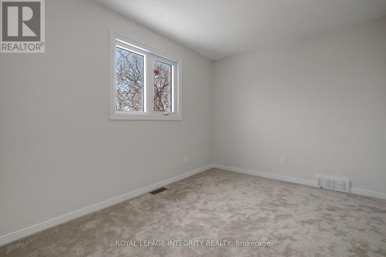 29232171/2177-lenester-avenue/mckellar-heightsglabar-park/ottawa/ontario/K2A4A9_25