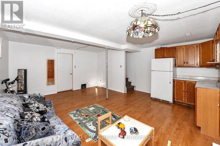 28622549/348-monica-crescent/bilberry-creekqueenswood-heights/ottawa/ontario/K1E3N5_25