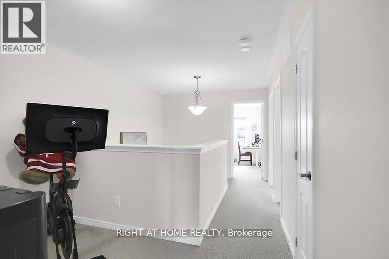 29103269/507-radiant-private/emerald-meadowstrailwest/ottawa/ontario/K2M0M9_27