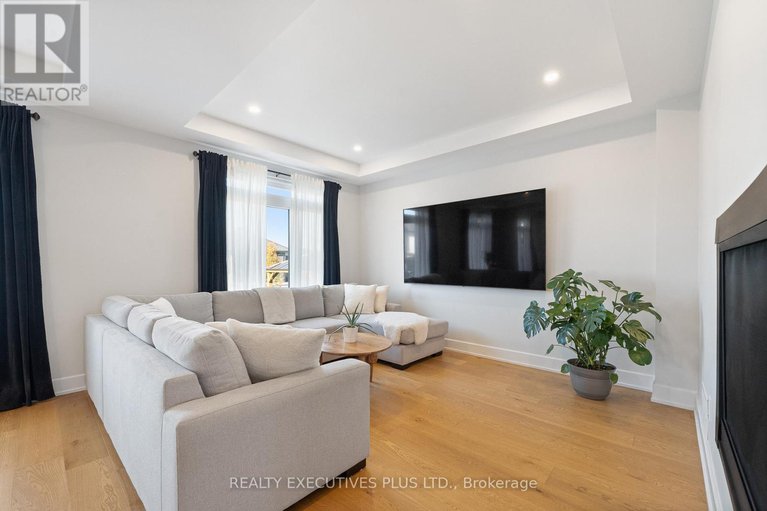 28668937/1299-diamond-street/town-of-rockland/clarence-rockland/ontario/K4K0M5_7