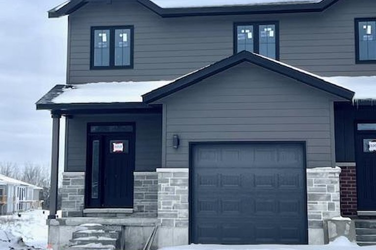 29477266/1013-dobbie-street/brockville/brockville/ontario/K6V7N1_3