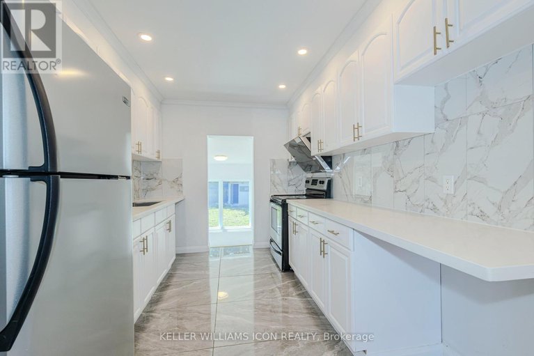 28846763/92-meadowlands-drive-w/meadowlandscrestview/ottawa/ontario/K2G2R8_18