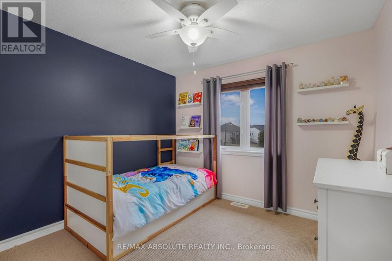 29664919/229-mica-crescent/town-of-rockland/clarence-rockland/ontario/K4K0E3_24