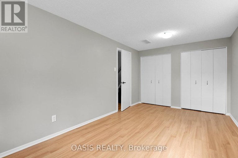 28396451/2606-egan-road/mooneys-bayriverside-park/ottawa/ontario/K1V8N1_21