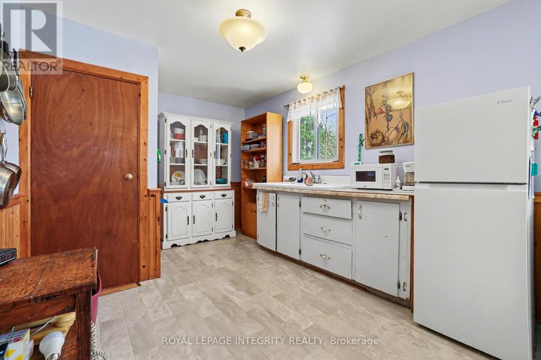 29649029/961-11th-concession-road/lanark-highlands-dalhousie-twp/lanark-highlands/ontario/K0G1M0_16