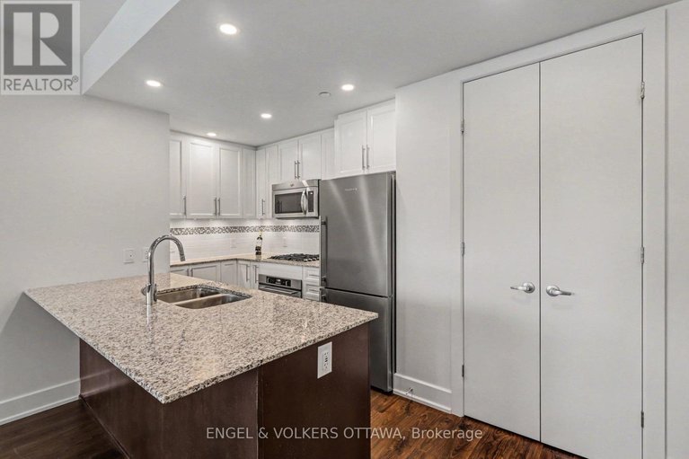 29478888/318-7-marquette-avenue/vanier/ottawa/ontario/K1L8A7_5