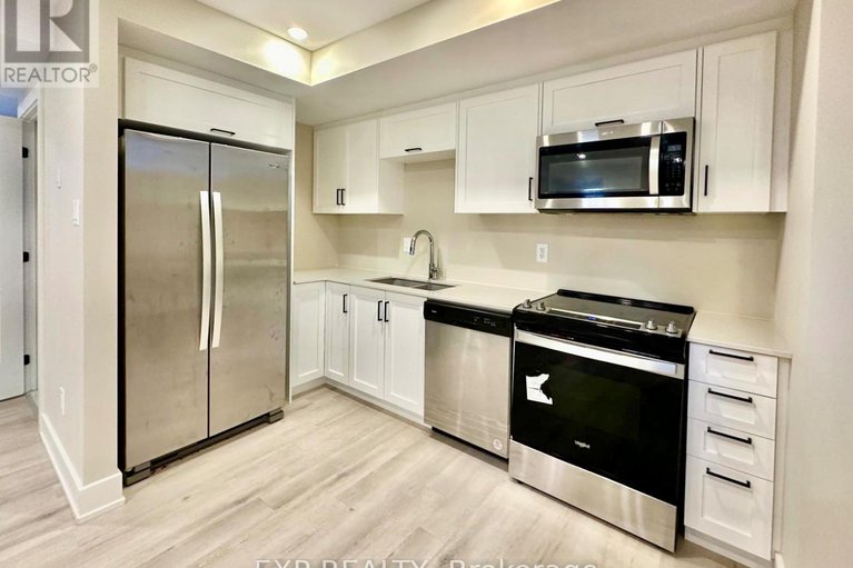 29112103/a-b-27-omeara-street/hintonburg/ottawa/ontario/K1Y2S8_18