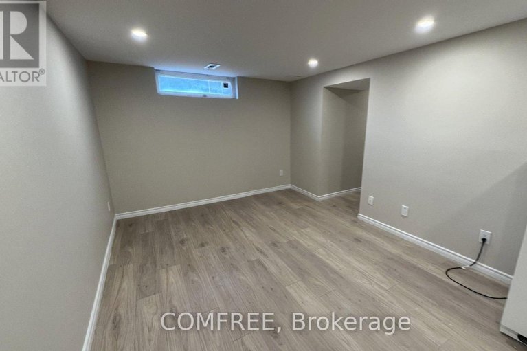 29581815/1320-notting-hill-avenue/ellwood/ottawa/ontario/K1V6T4_32