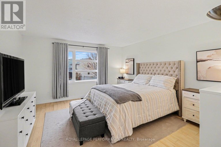 29602570/1006-sheenboro-crescent/fallingbrookpineridge/ottawa/ontario/K4A3M8_20