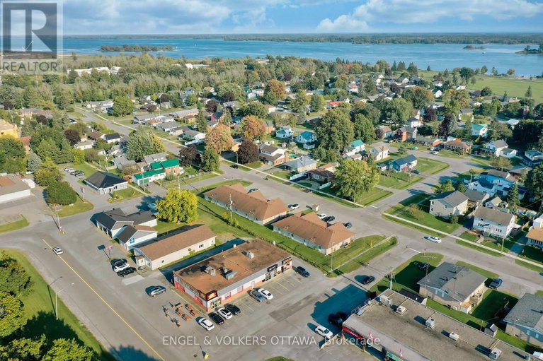 28940166/f-50-fifth-street-e/morrisburg/south-dundas/ontario/K0C1X0_15