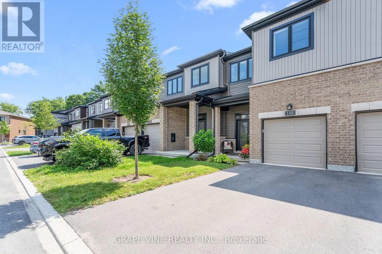 28597802/148-attwell-private/morgans-grantsouth-march/ottawa/ontario/K2K0P6_2