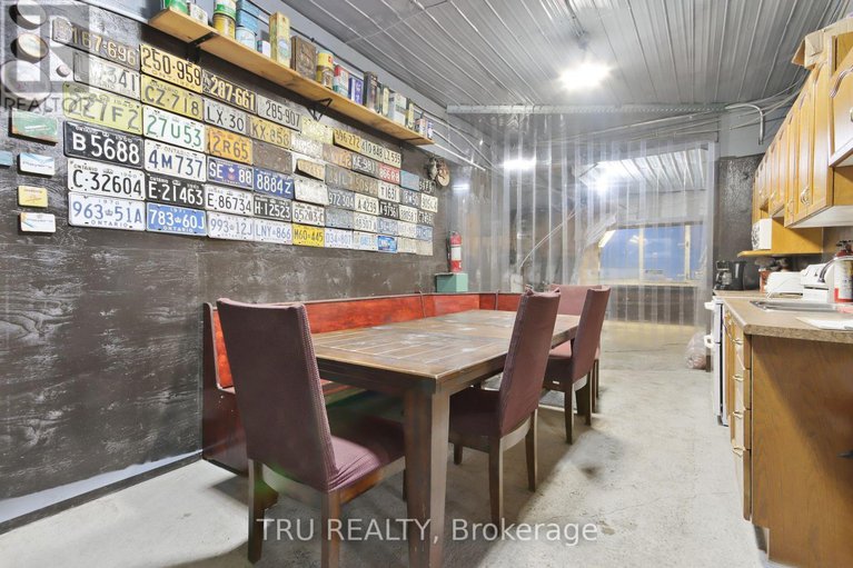 29064550/13109-county-rd-3/north-dundas-winchester-twp/north-dundas/ontario/K0C2K0_24