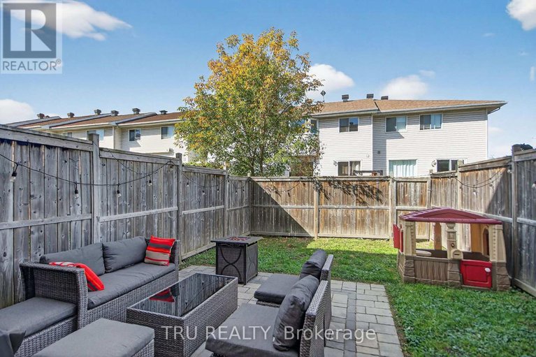 28954413/2642-palings-private/emerald-woodssawmill-creek/ottawa/ontario/K1T4A4_43
