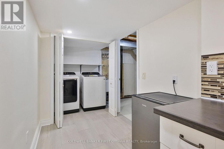 28482188/107-columbia-avenue/hunt-club/ottawa/ontario/K1V1Z3_44
