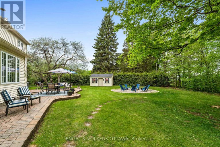 28604093/935-fieldown-street/cumberland-ridge/ottawa/ontario/K4C1B9_36
