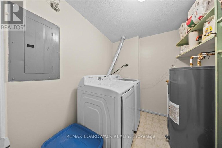 29208561/a-6643-bilberry-drive/convent-glen-north/ottawa/ontario/K1C4N5_22