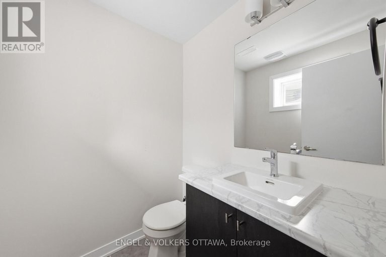 29352954/302-canadensis-lane/half-moon-bay/ottawa/ontario/K2J6X8_35