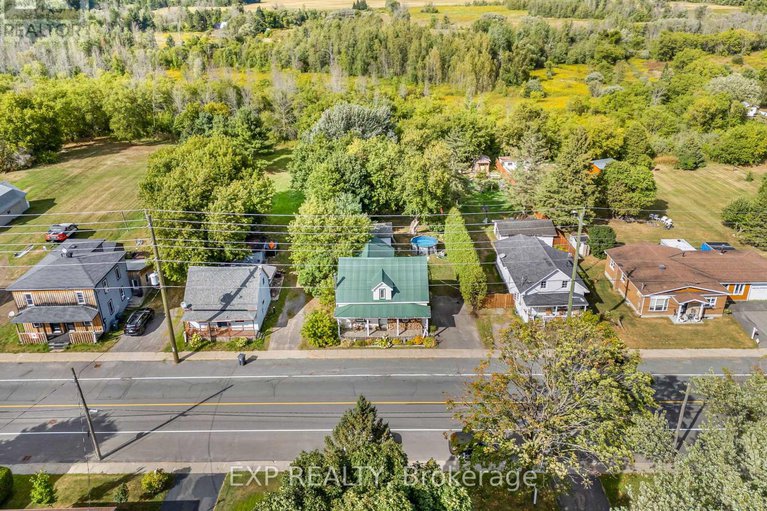28788005/12-high-street/vankleek-hill/ontario/K0B1R0_29