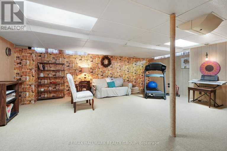 28869617/1-northview-road/city-viewskylinefisher-heightsparkwood-hills/ottawa/ontario/K2E6A6_34