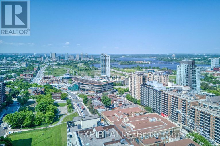 28470066/204-475-laurier-avenue-w/ottawa-centre/ottawa/ontario/K1R7X1_28