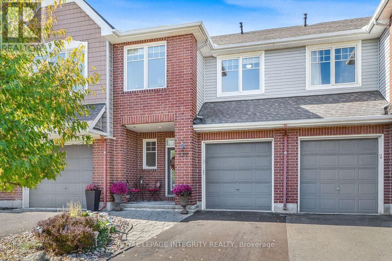 28931410/532-rochefort-circle/avalon-west/ottawa/ontario/K4A0M8_1