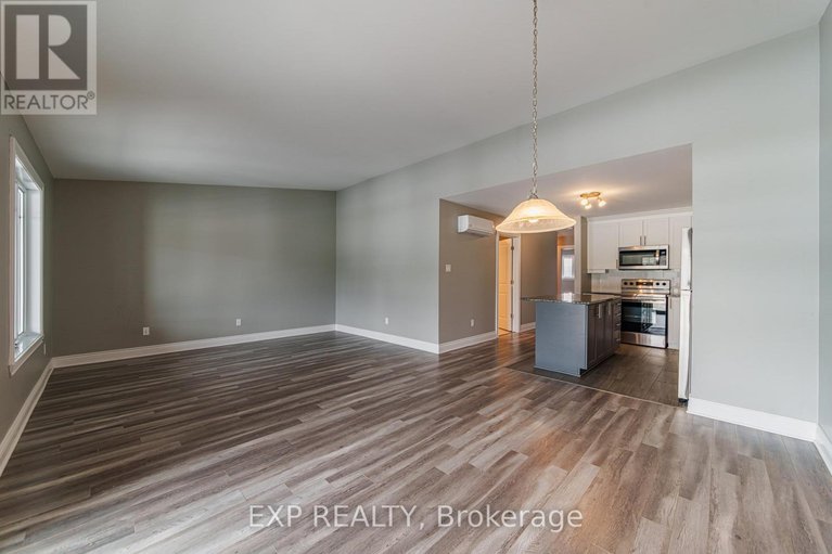 29585547/285-306-masters-lane/town-of-rockland/clarence-rockland/ontario/K4K0L3_17