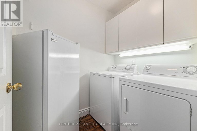 28641582/44-innesbrook-court/stittsville-central/ottawa/ontario/K2S1C7_24