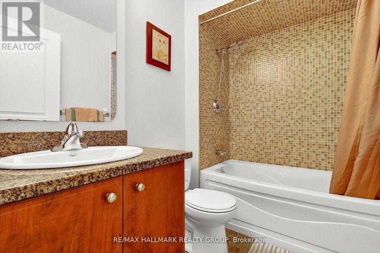 29202426/1206-200-besserer-street/sandy-hill/ottawa/ontario/K1N0A7_12