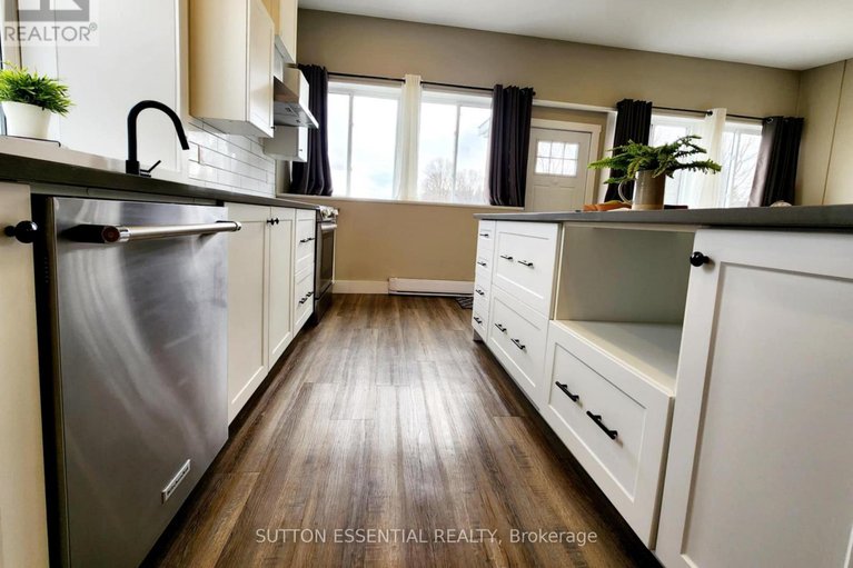 29461393/7794-county-road-21-road/augusta-twp/augusta/ontario/K0E1X0_16