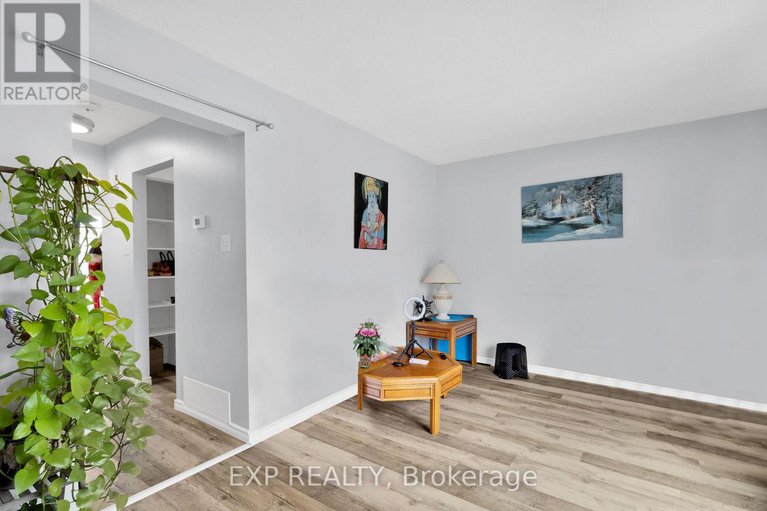 28477771/14-2570-southvale-crescent/sheffield-glenindustrial-park/ottawa/ontario/K1B5B6_8