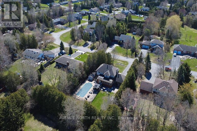 29676292/1317-cornfield-crescent/greely/ottawa/ontario/K4P1B5_49