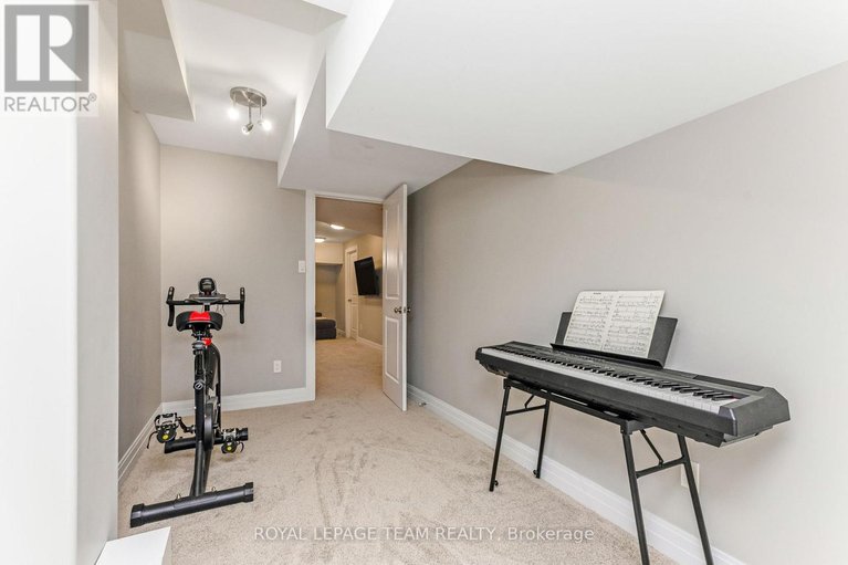 29652358/121-woodhurst-crescent/stittsville-south/ottawa/ontario/K2S0T4_38