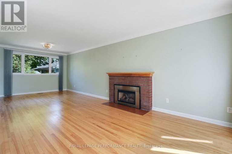 28864113/773-fairdale-avenue/elmvale-acres/ottawa/ontario/K1G1X6_6