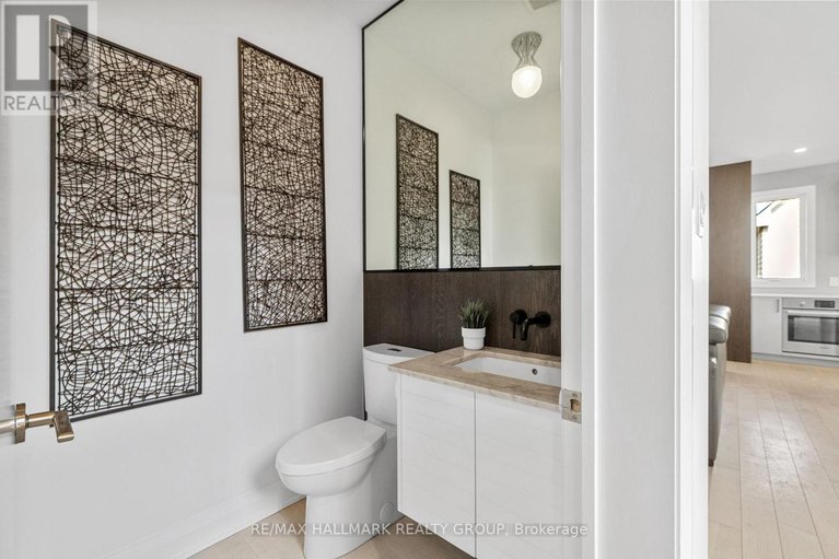 29595159/101-tay-street/westboro-west/ottawa/ontario/K2A2H1_20