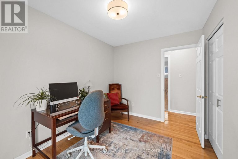 28926247/1525-valmarie-avenue/carleton-heights/ottawa/ontario/K2C1V7_23