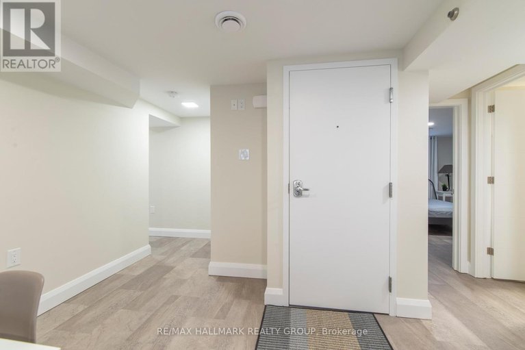 29569625/2160-lambeth-walk/parkway-park/ottawa/ontario/K2C1G1_29