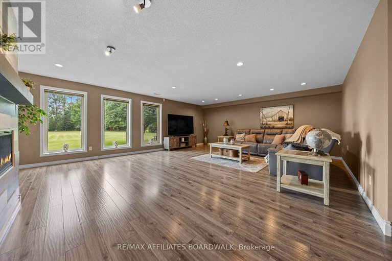 28527170/1700-lakeshore-drive/greely/ottawa/ontario/K4P1H1_24
