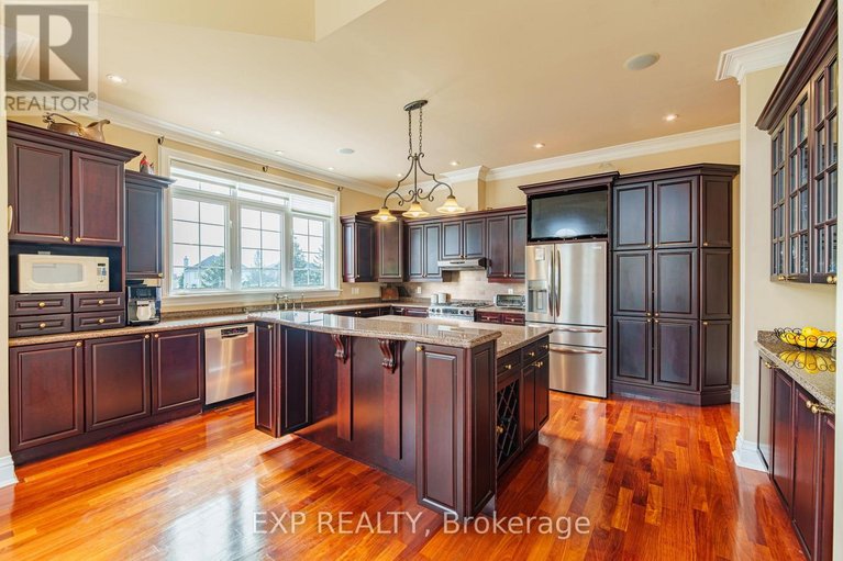 29657643/1283-rideau-cove-court/cedardale/ottawa/ontario/K1V1R8_17