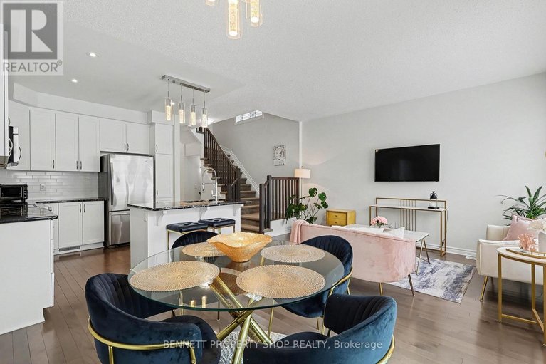 29522197/992-bunchberry-way/blossom-parkkemp-parkfindlay-creek/ottawa/ontario/K1T0L6_4