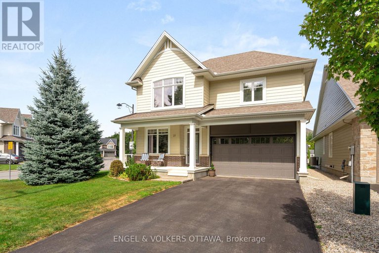 28806486/27-esquimault-avenue/bruce-farmgraham-parkqualicumbellands/ottawa/ontario/K2H6Z4_2
