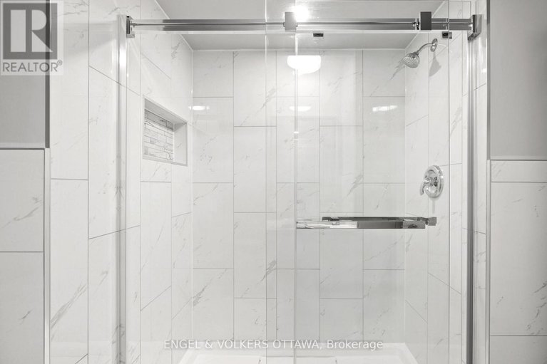 29413607/20-gary-avenue/manordale/ottawa/ontario/K2G3L3_18