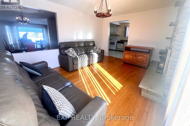 29285178/20-wallford-way/city-viewskylinefisher-heightsparkwood-hills/ottawa/ontario/K2E6B4_16