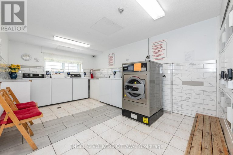 28339267/8-1356-meadowlands-drive-e/borden-farmstewart-farmcarleton-heightsparkwood-hills/ottawa/ontario/K2E6K6_27